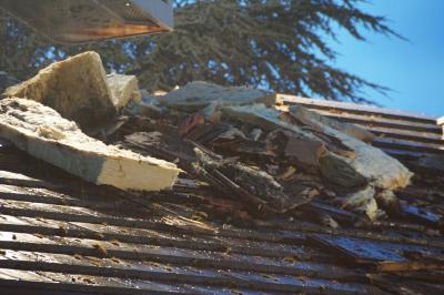 Brand eines Daches nach Blitzeinschlag in Stuttgart